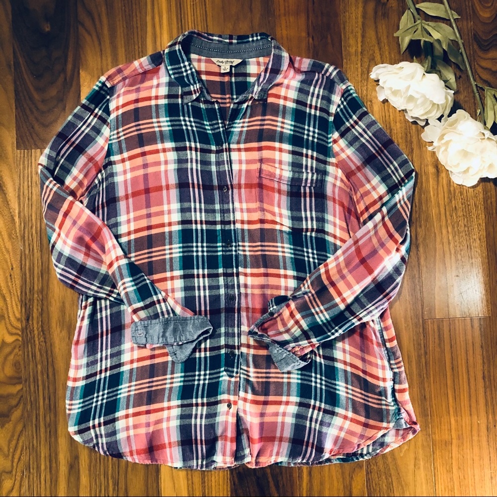 Lucky Flannel Button Up